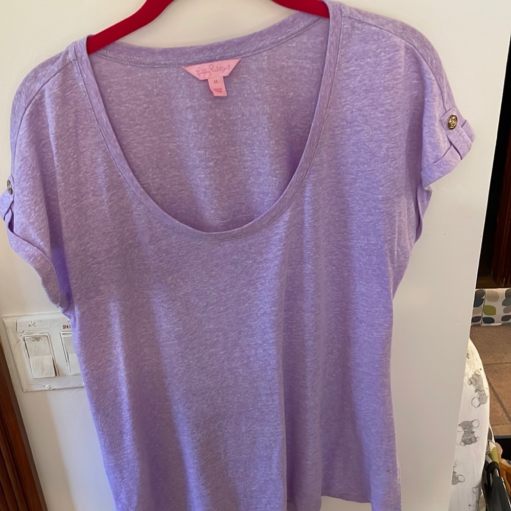 Lilac shirt with gold button cap sleeve